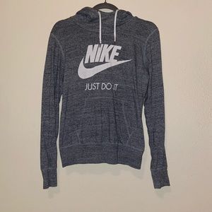 Women’s Nike sweatshirt
